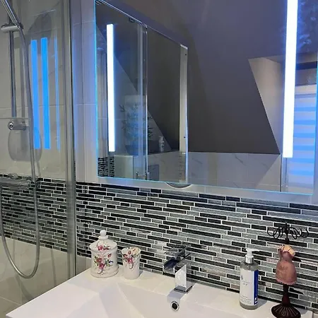 Casa vacanze Les Maisons D'augustine, Demeure De Charme De La Cour Ste Catherine Honfleur