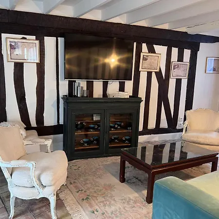 Les Maisons D'augustine, Demeure De Charme De La Cour Ste Catherine Honfleur