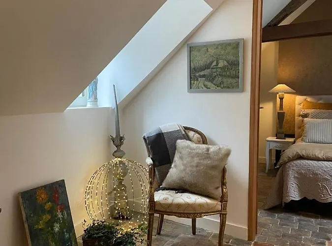 Будинок відпочинку Les Maisons D'augustine, Demeure De Charme De La Cour Ste Catherine *