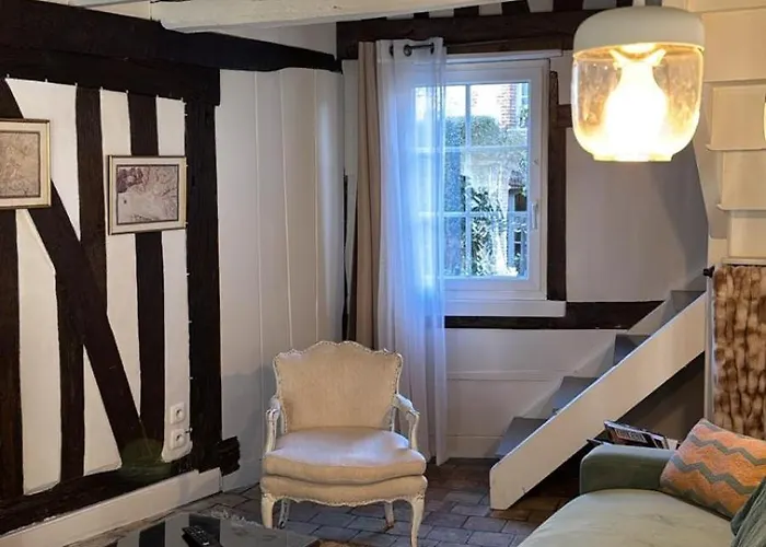 Les Maisons D'augustine, Demeure De Charme De La Cour Ste Catherine * Онфлер