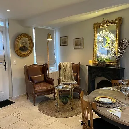 Les Maisons D'augustine, Demeure De Charme De La Cour Ste Catherine Semesterbostad *