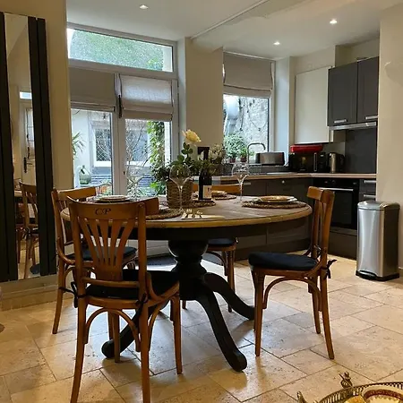 Les Maisons D'augustine, Demeure De Charme De La Cour Ste Catherine