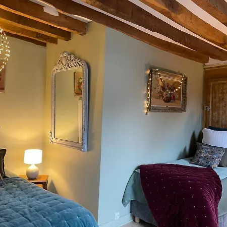 Les Maisons D'augustine, Demeure De Charme De La Cour Ste Catherine Feriehus *