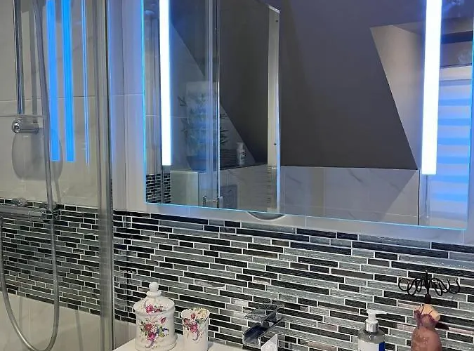 Дом отдыха Les Maisons D'augustine, Demeure De Charme De La Cour Ste Catherine Онфлёр