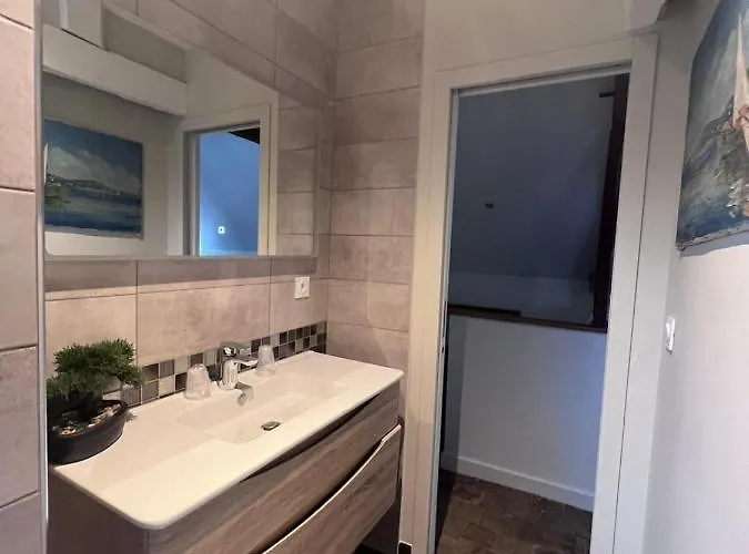 Дом отдыха Les Maisons D'augustine, Demeure De Charme De La Cour Ste Catherine Онфлёр