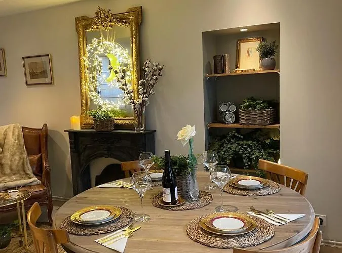 Les Maisons D'augustine, Demeure De Charme De La Cour Ste Catherine בית נופש הונפלר