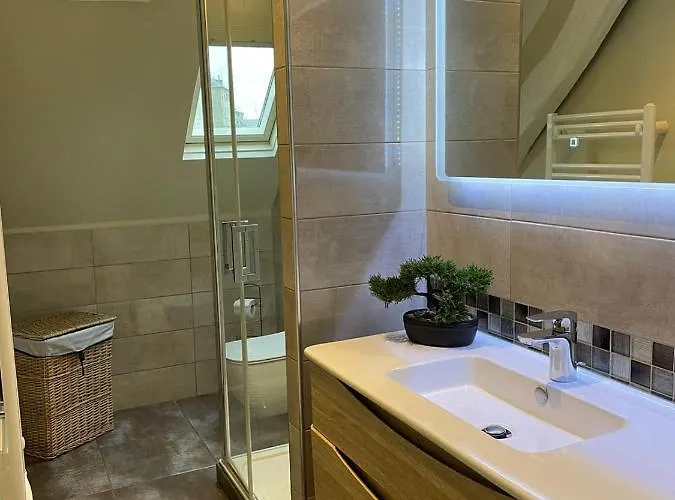 Les Maisons D'augustine, Demeure De Charme De La Cour Ste Catherine Онфлёр