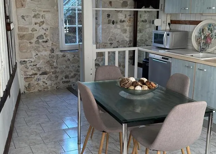 Les Maisons D'augustine, Demeure De Charme De La Cour Ste Catherine Дом отдыха