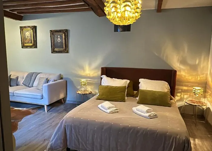 Les Maisons D'augustine, Demeure De Charme De La Cour Ste Catherine הונפלר